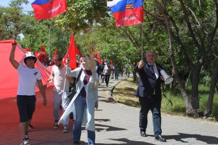 Компартии, входящие в СКП-КПСС, достойно отметили День Победы