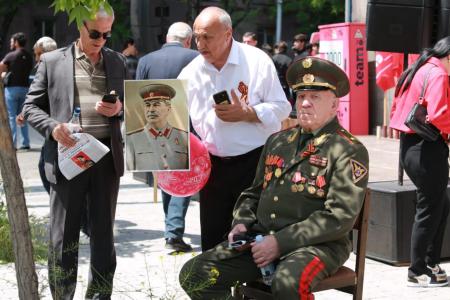 Компартии, входящие в СКП-КПСС, достойно отметили День Победы