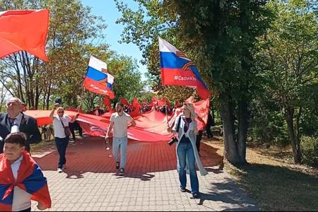Компартии, входящие в СКП-КПСС, достойно отметили День Победы
