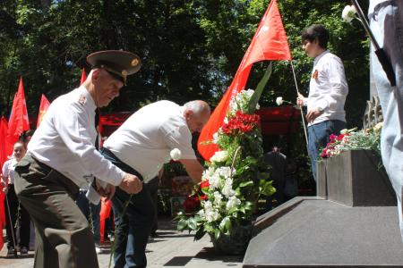 Компартии, входящие в СКП-КПСС, достойно отметили День Победы