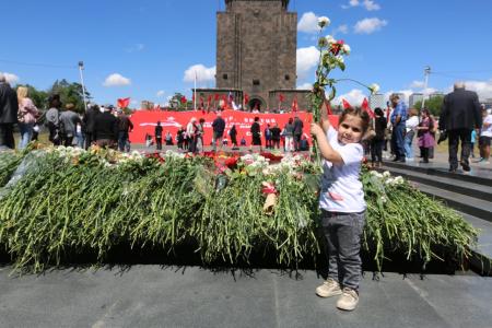 Компартии, входящие в СКП-КПСС, достойно отметили День Победы