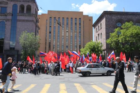 Компартии, входящие в СКП-КПСС, достойно отметили День Победы