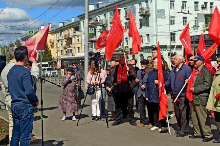 Владимирские коммунисты традиционно отметили Первомай торжественным митингом