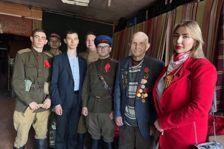 КПРФ в ЛНР поздравляет ветеранов Великой Отечественной войны с Днем Победы