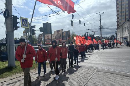 Коммунисты, представители блока левых сил, комсомольцы и сторонники КПРФ приняли участие в праздновании Дня Победы в Иванове