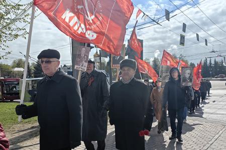Коммунисты, представители блока левых сил, комсомольцы и сторонники КПРФ приняли участие в праздновании Дня Победы в Иванове