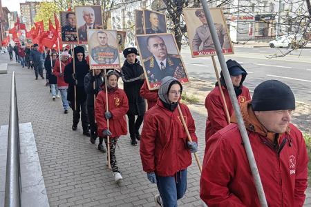 Коммунисты, представители блока левых сил, комсомольцы и сторонники КПРФ приняли участие в праздновании Дня Победы в Иванове
