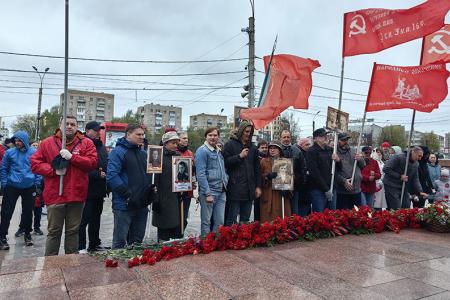Коммунисты, представители блока левых сил, комсомольцы и сторонники КПРФ приняли участие в праздновании Дня Победы в Иванове