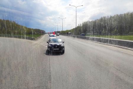 Тюменские коммунисты в День Победы провели серию возложений цветов к памятникам