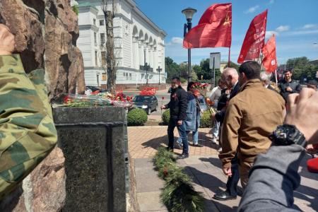 Коммунисты и Комсомольцы ДНР провели автопробег в честь Дня Победы