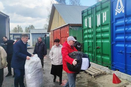 «Своих не бросаем!». Тюменские коммунисты отправили помощь участникам СВО