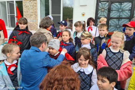 В преддверии Дня пионерии в Нижегородской области прошла первая торжественная церемония посвящения в пионеры
