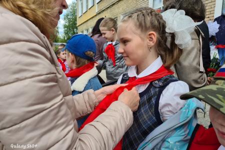 В преддверии Дня пионерии в Нижегородской области прошла первая торжественная церемония посвящения в пионеры