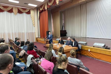 Свердловская область. Депутаты-коммунисты призвали молодых кировоградцев активнее влиять на политические процессы в обществе