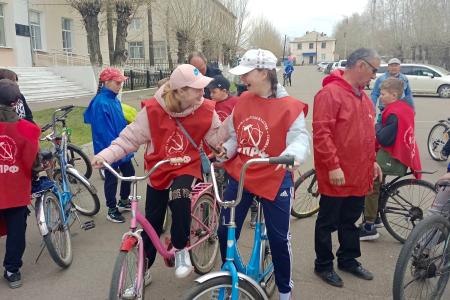 КПРФ в Забайкалье приняла участие в велопробеге в честь Дня Великой Победы