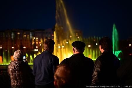 Председатель ЦК КПРФ Геннадий Зюганов прибыл в город Орел