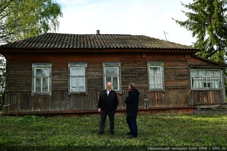 Председатель ЦК КПРФ Геннадий Зюганов прибыл в город Орел