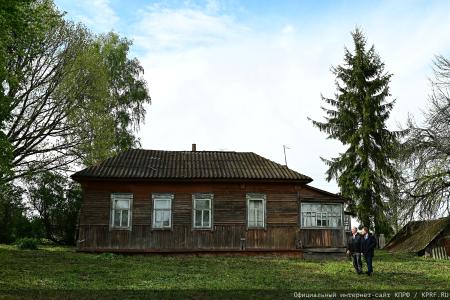 Председатель ЦК КПРФ Геннадий Зюганов прибыл в город Орел