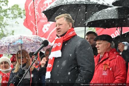 Фашизм не пройдет!