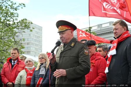 Фашизм не пройдет!