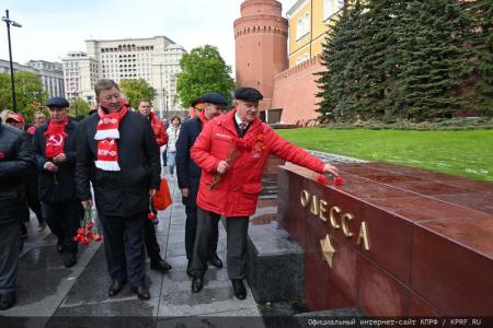 Фашизм не пройдет!