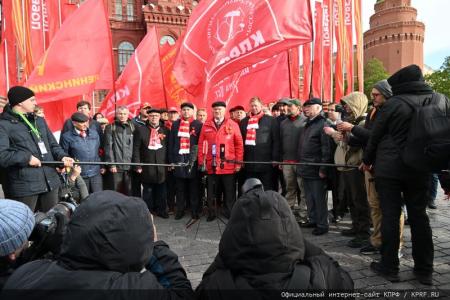 Фашизм не пройдет!