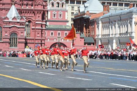 У красного галстука – цвет Победы!