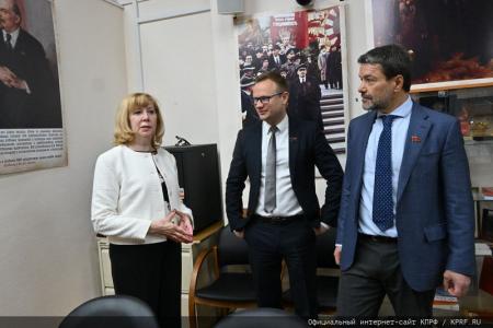 21 мая Г.А. Зюганов в Государственной Думе встретился с учениками СОШ №1 г. Реутов