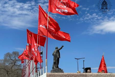 Красный Первомай в Благовещенске: сотни жителей амурской столицы вышли на митинг по призыву КПРФ