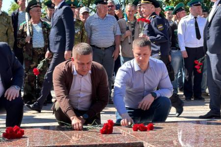 Ульяновская область. Сенатор Айрат Гибатдинов принял участие в торжествах в День пограничника