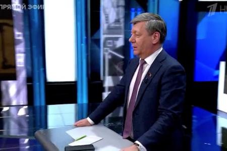 Дмитрий Новиков на Первом канале о программе поддержки детей Донбасса Геннадия Зюганова, страхе правительств Запада перед демократией и самых важных целях СВО