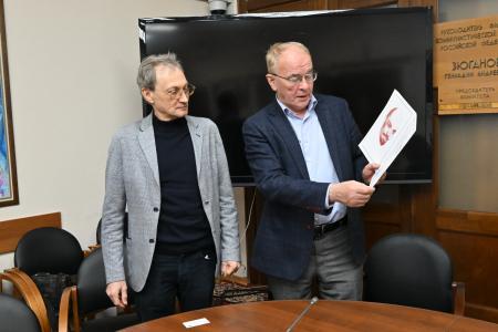 Патриот, доброволец Владимир Горбунов награжден медалью ЦК КПРФ «100 лет СССР» за  поддержку действующей армии и вклад в Победу