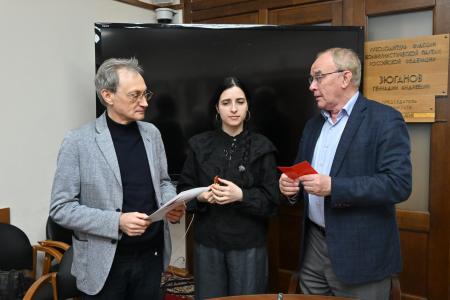 Патриот, доброволец Владимир Горбунов награжден медалью ЦК КПРФ «100 лет СССР» за  поддержку действующей армии и вклад в Победу