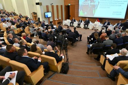 В.И. Кашин провел в Госдуме парламентские слушания на тему: «Законодательное обеспечение реализации Государственной программы «Комплексное развитие сельских территорий»