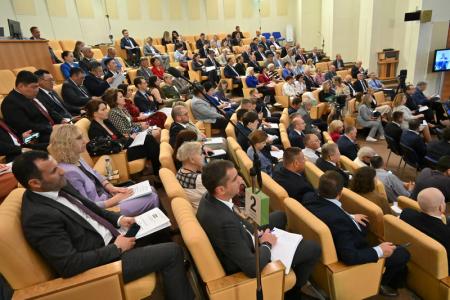 В.И. Кашин провел в Госдуме парламентские слушания на тему: «Законодательное обеспечение реализации Государственной программы «Комплексное развитие сельских территорий»