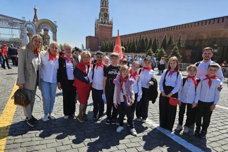 Уральский салют на Всероссийской линейке