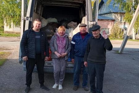 Оренбургские коммунисты продолжают сбор и передачу гуманитарной помощи пострадавшим от наводнения