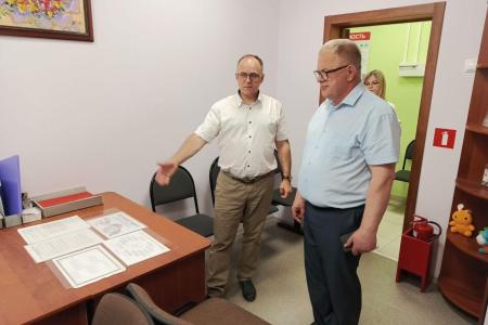 Руководитель фракции КПРФ в Мособлдуме Александр Наумов встретился с психологами-добровольцами из Домодедова