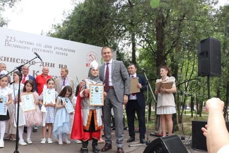 В Карачаево-Черкесии коммунисты провели праздник – Пушкинские дни на Северном Кавказе