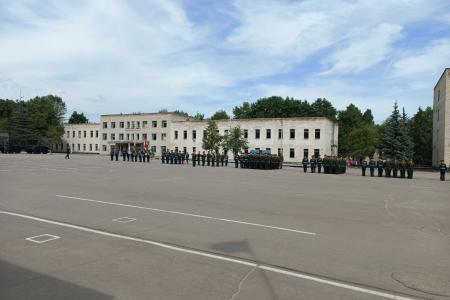 Руководитель фракции КПРФ в Мособлдуме Александр Наумов поздравил воинов-связистов с Днем части