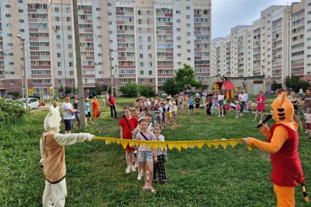 В Пензе КПРФ и женский союз «Надежда России» провели праздники для 600 детей