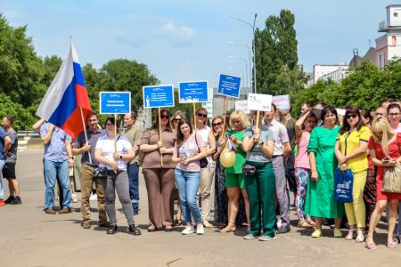 Воронежский депутат Госдумы Сергей Гаврилов наградил участников забега «Миля ВАСО»