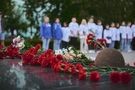 Коммунисты Нижегородской области приняли участие в акции "Свеча памяти"