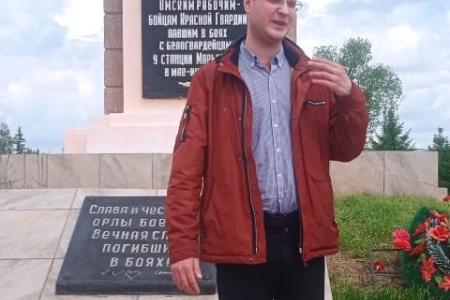 Омская область. Коммунисты почтили память красногвардейцев в Марьяновке