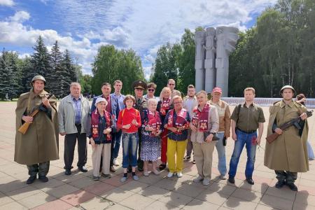 Коммунисты Московской области почтили память о погибших воинах в День памяти и скорби