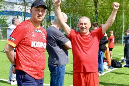 Подмосковные коммунисты: Только в труде можно счастье найти!