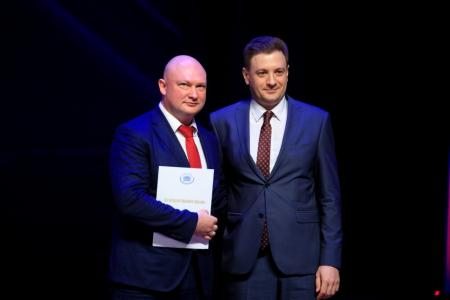 Депутат Госдумы Георгий Камнев поздравил сотрудников Пензенского онкологического диспансера с 80-летием онкологической службы