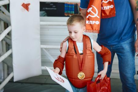 Нижегородское региональное отделение КПРФ провело турнир по тайскому боксу, посвященный Дню защиты детей