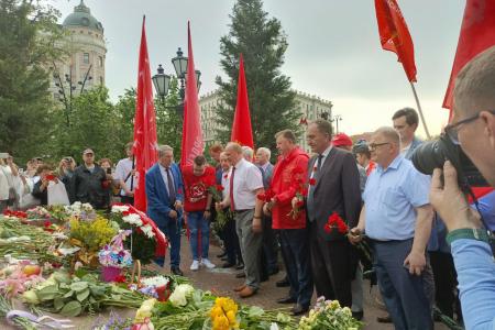Нижегородские активисты движения «Русский Лад» встретили юбилей Пушкина в Москве