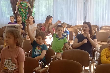 Калужские коммунисты подготовили познавательную программу по истории космонавтики для детей на летних каникулах